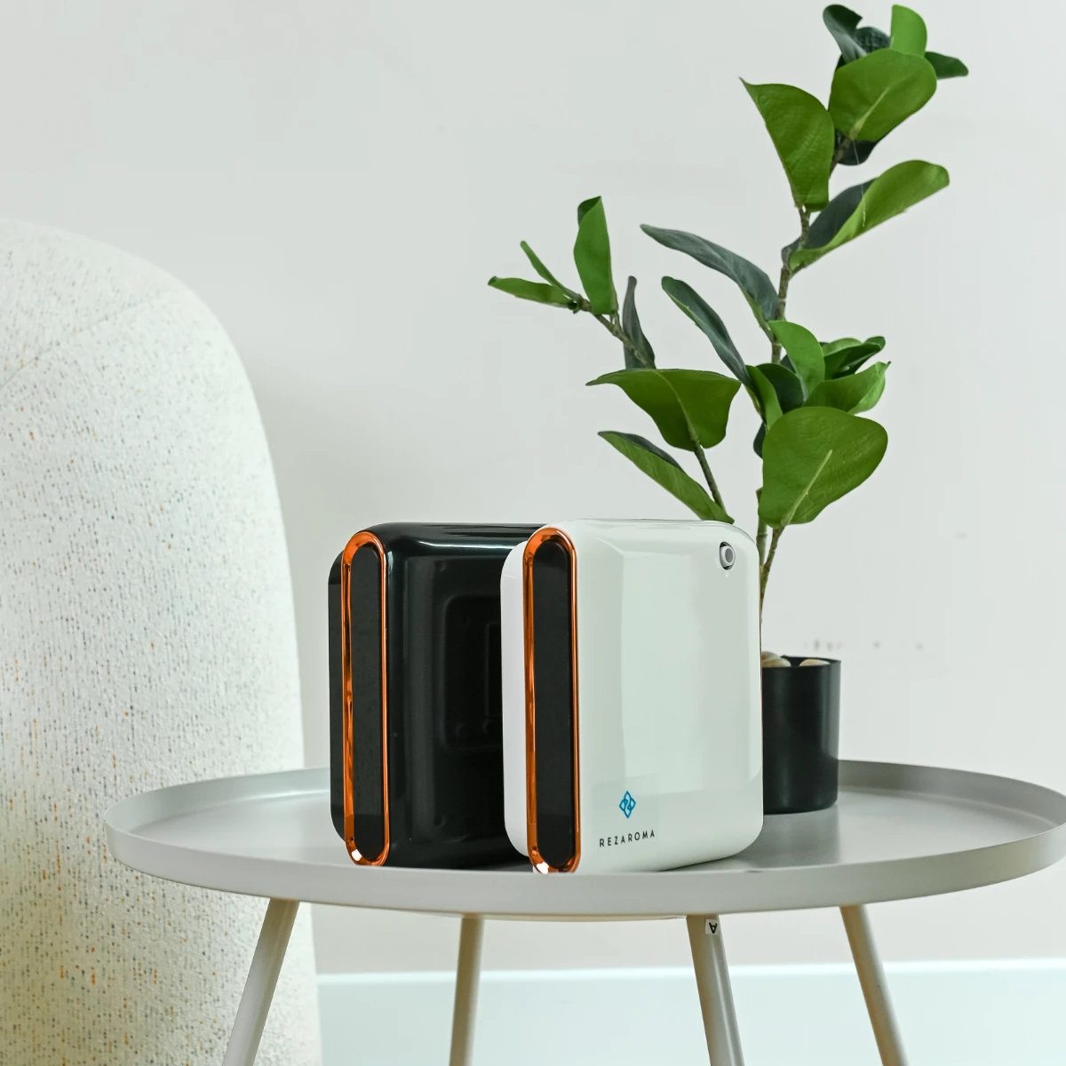 Rezaroma Diffuser Hush Lifestyle